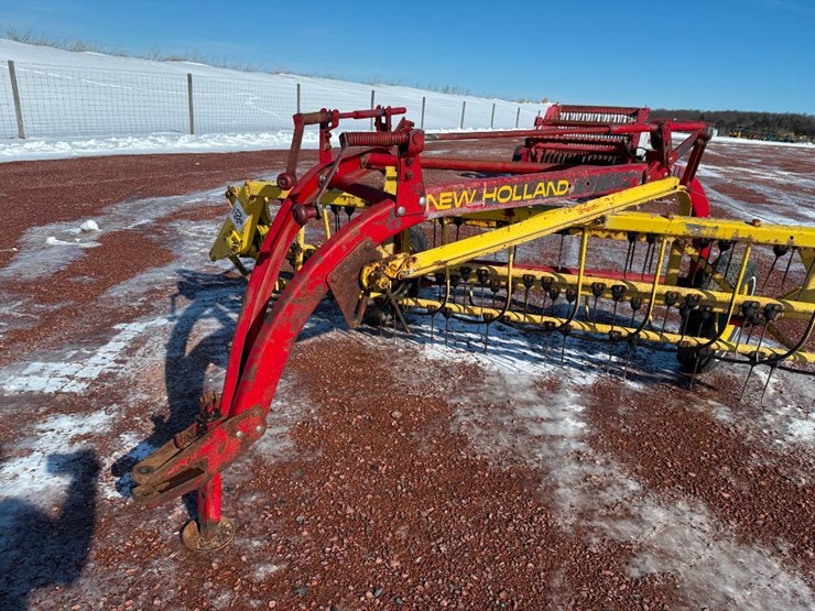 new-holland-256-image-13