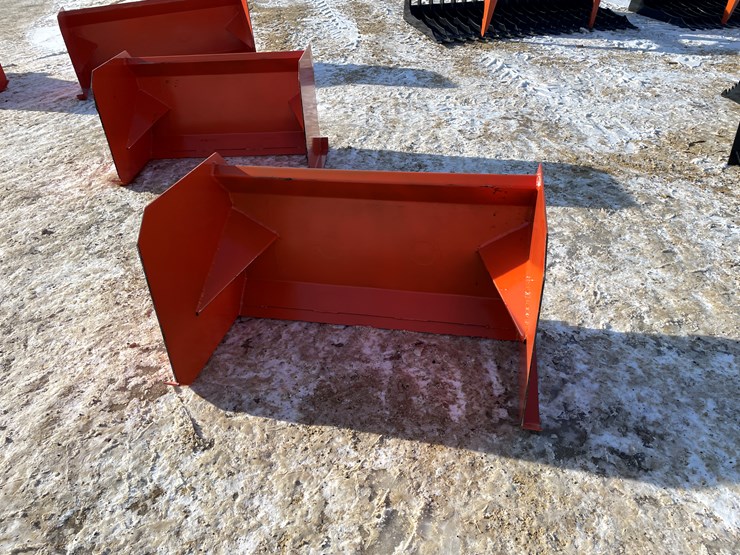 #2517-•-new-kc-mini-36"-snow-pusher-image-2