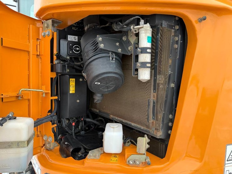 case-cx145dsr-image-49