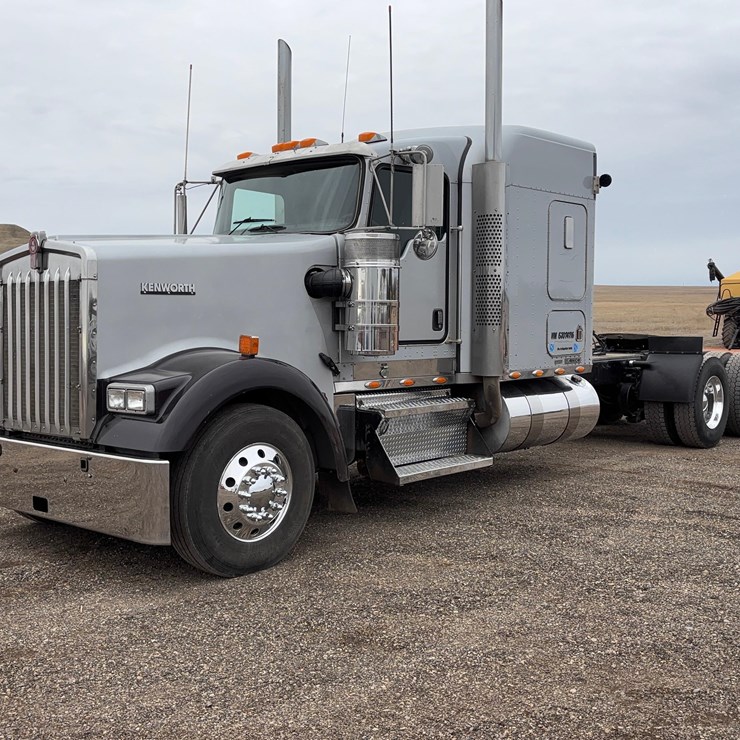 2004 KENWORTH W900L