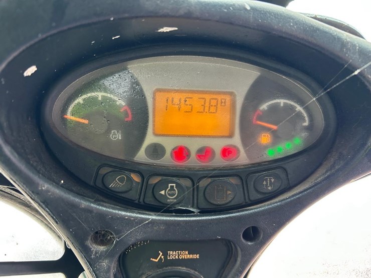 2021-bobcat-t770-image-24