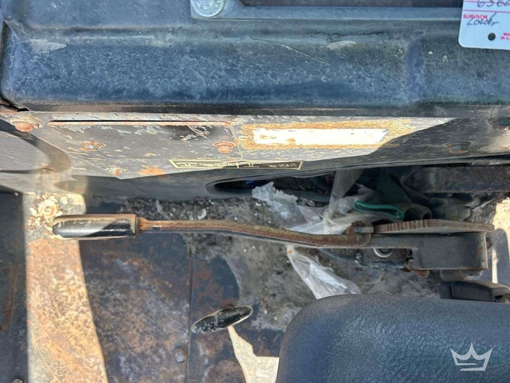 1992-deere-210c-image-22