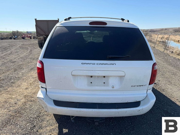 2001-dodge-grand-caravan-image-4