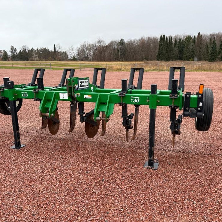 UNVERFERTH ZONEBUILDER 130