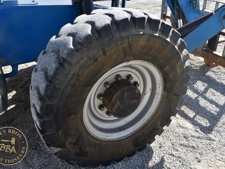 2007-genie-gth1056-image-35