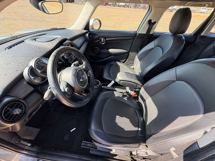 2016-mini-cooper-hardtop-4-door-hatchback-(132,583-miles)-image-10