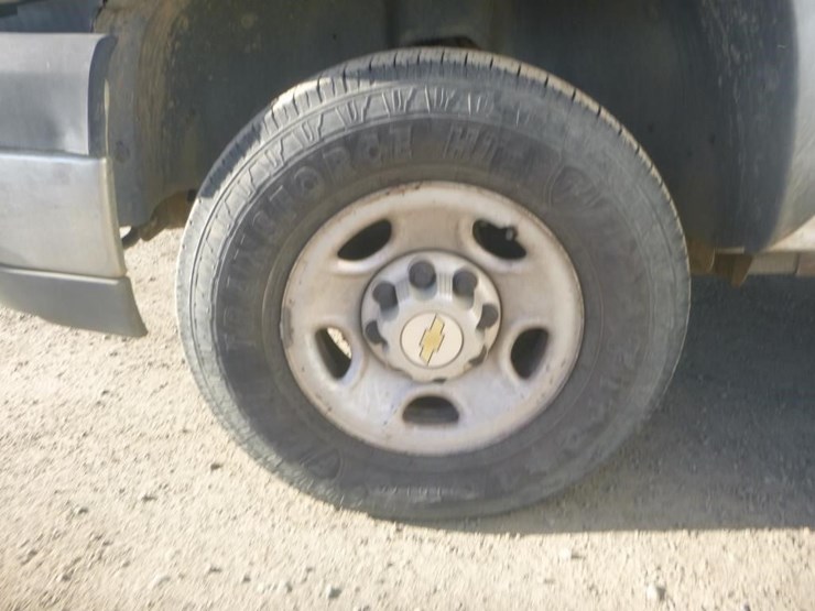 2004-chevrolet-2500-image-15