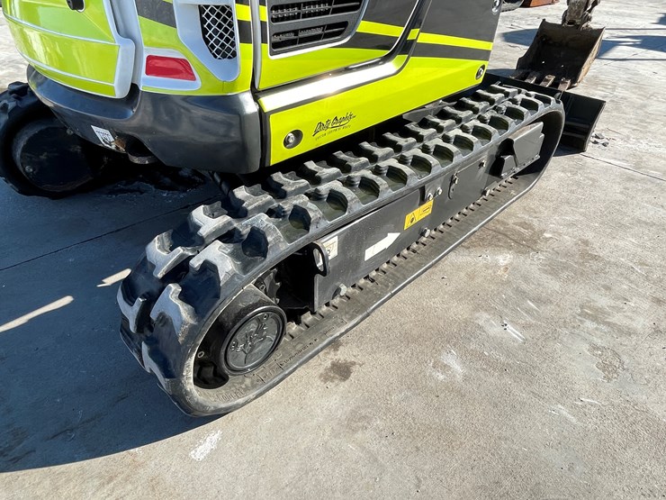 2022-bobcat-e20-image-36