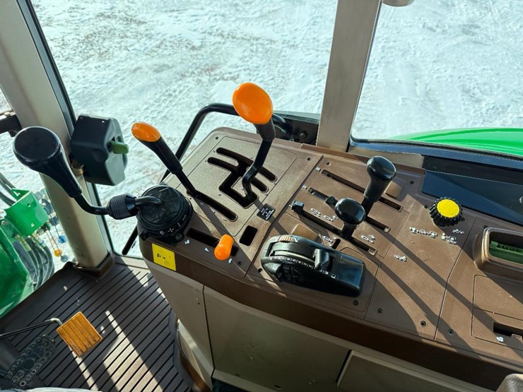 john-deere-6415-image-58