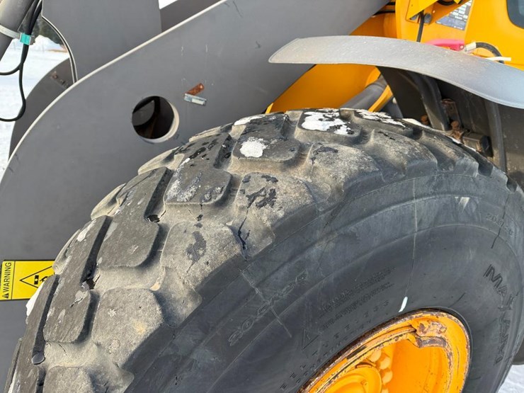 2015-volvo-l90g-image-9