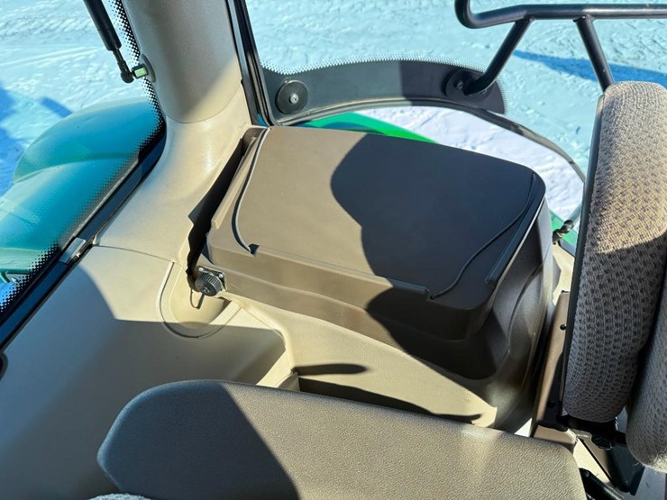 john-deere-6125r-image-75