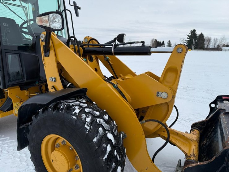 caterpillar-906m-image-39