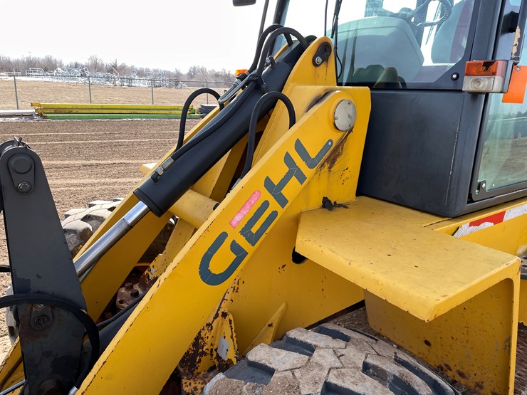 #1012-•-gehl-721-front-end-loader-image-14