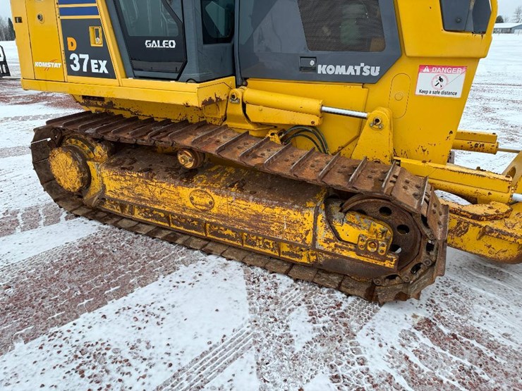 komatsu-d37ex-21-image-15
