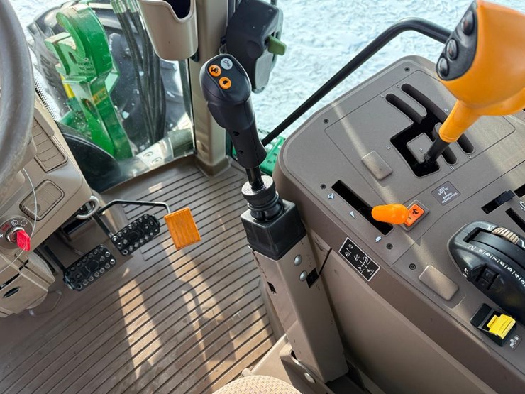 john-deere-6120m-image-44