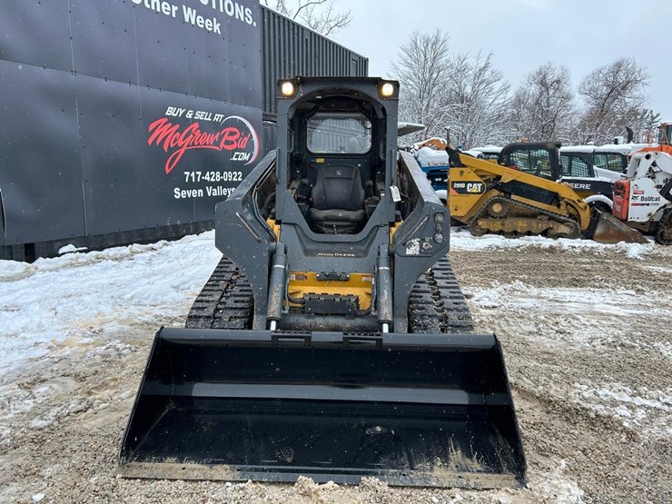 2021-deere-331g-image-7