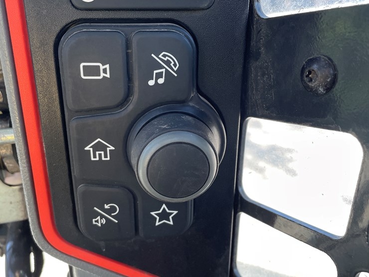 2023-bobcat-t66-image-62