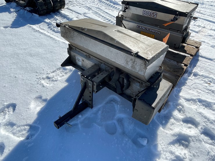 #4947-•-boss-exact-path-drop-salt-spreader-image-2