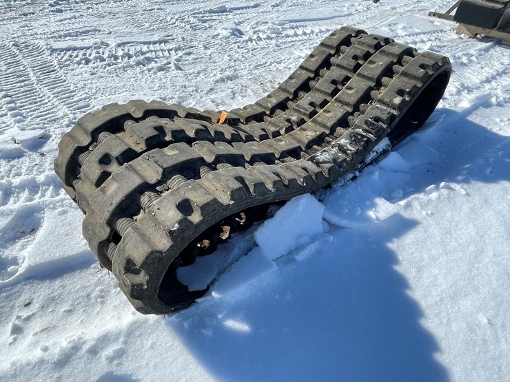 #4949-•-pair-of-skid-steer-tracks-image-5