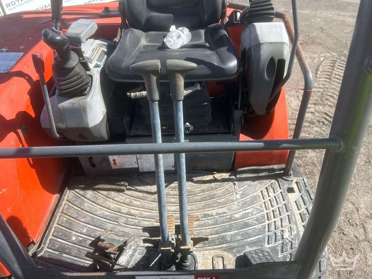 2000-kubota-kx121-3st-image-23