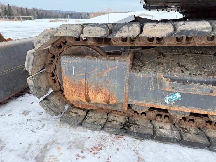 case-cx145dsr-image-9