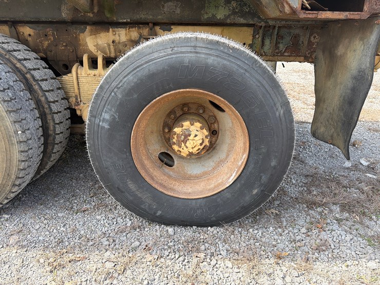 1968-am-general-m816-image-6