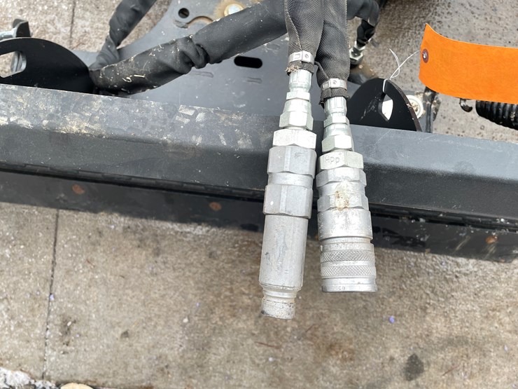 #4905-•-vrskine-mini-skid-steer-mount-48"-hydraulic-snow-plow-image-6