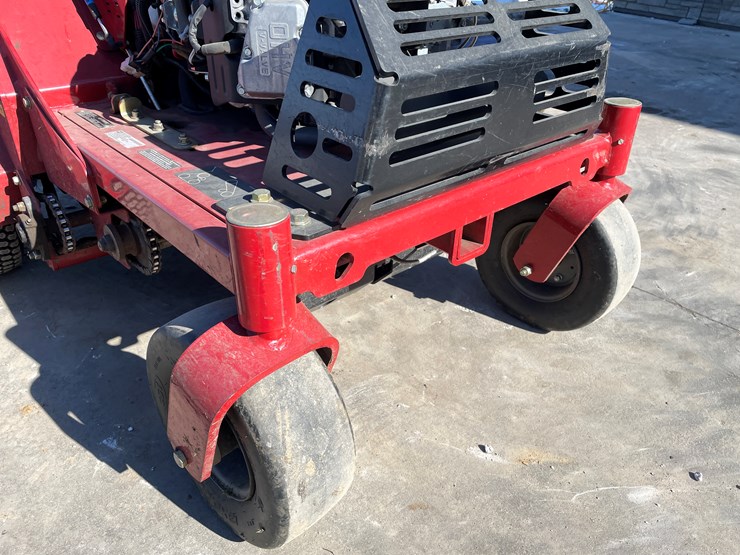 #153-•-toro-28"-aireator-image-10