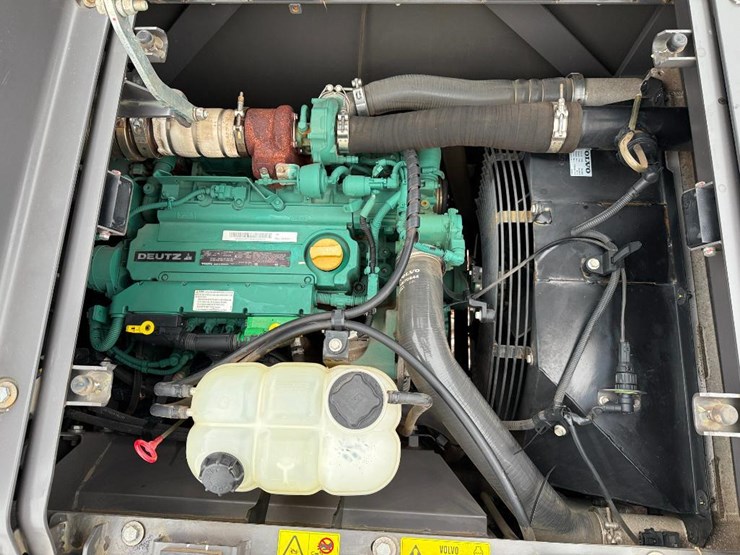 volvo-ec160el-image-44