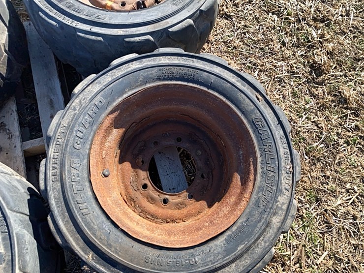 4----10-16.5-skidsteer-tires-on-8-bolt-rims-image-8