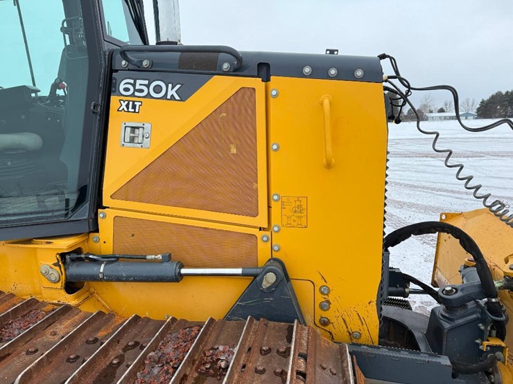 deere-650k-xlt-image-22