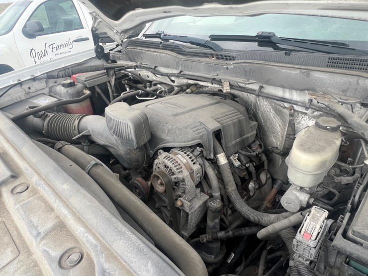 2016-chevrolet-2500-image-39