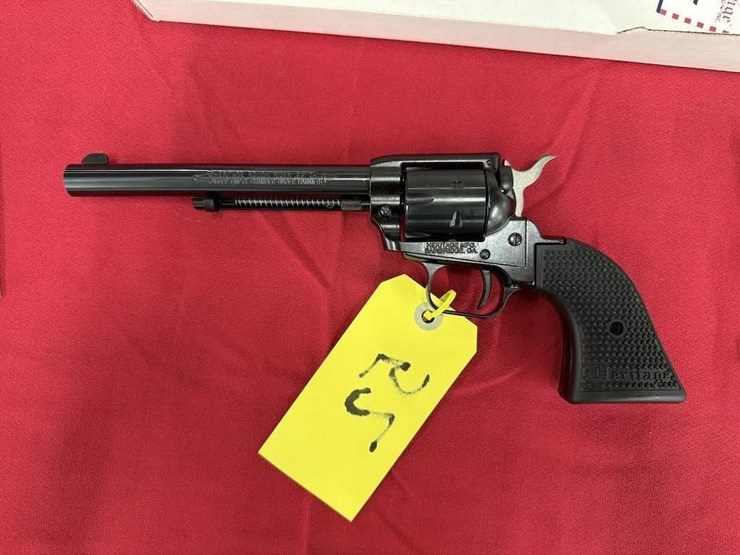 heritage-rough-rider-.22-pistol-image-2