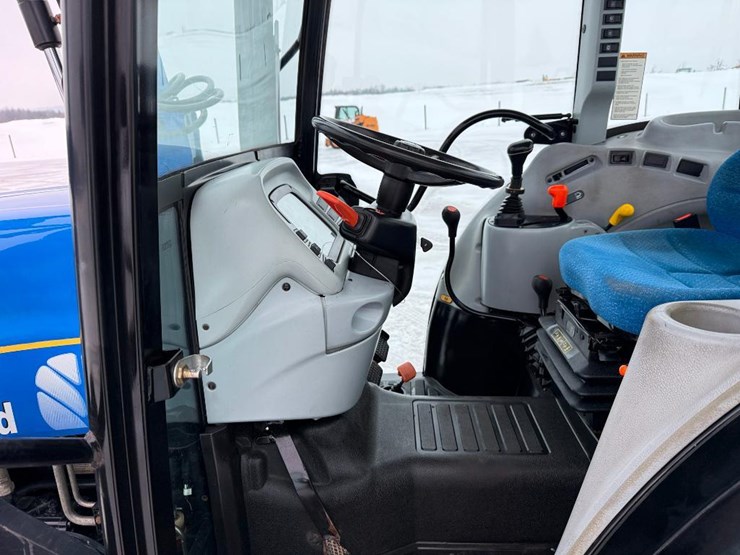 new-holland-t4030-image-46