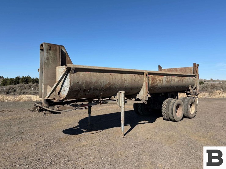 1971-williamsen-end-dump-trailer-image-1