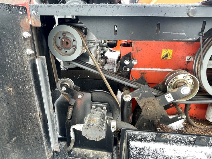 #152-•-2022-bear-cat-wood-chipper-(-no-title)-image-13