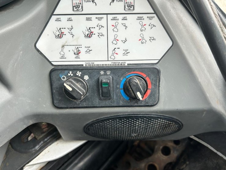 2018-bobcat-s650-image-19