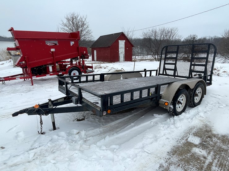 #137-•-2014-pj-14'-tandem-axel-trailer-(no-title,-for-parts)-image-1