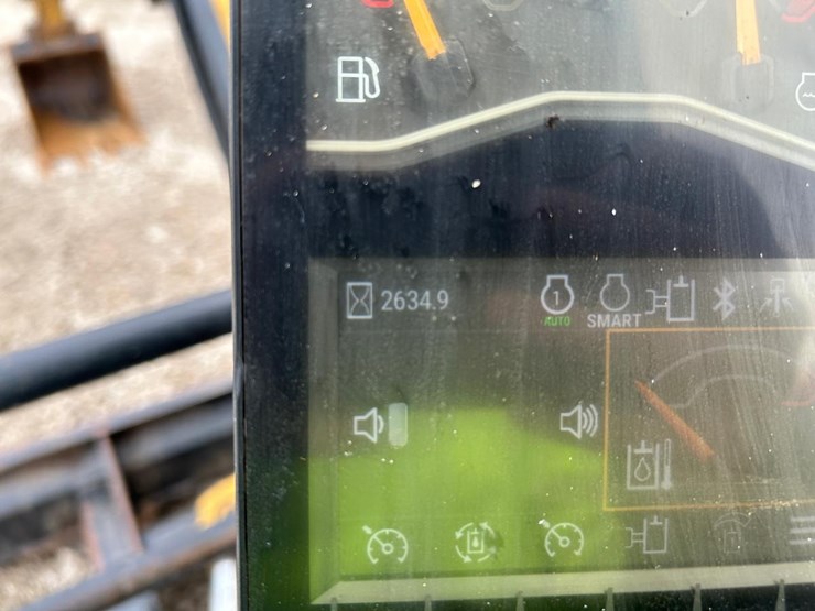 2021-caterpillar-306-image-22