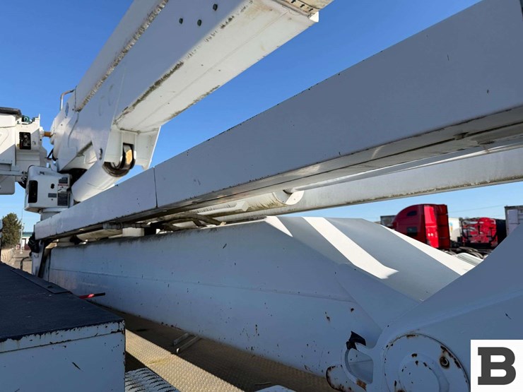 2011-international-workstar-7400-image-43