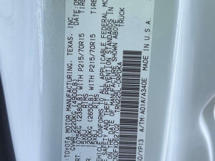 2015-toyota-tacoma-image-5