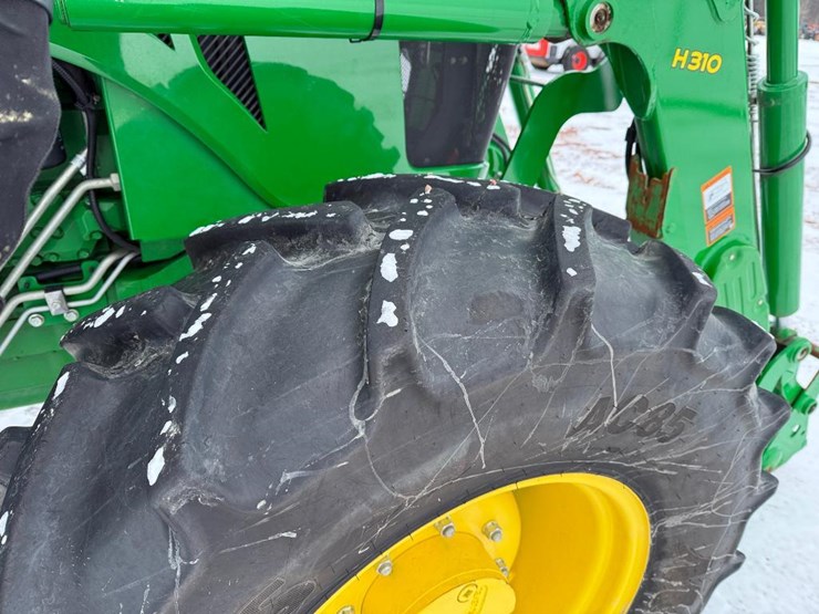 john-deere-6105e-image-12