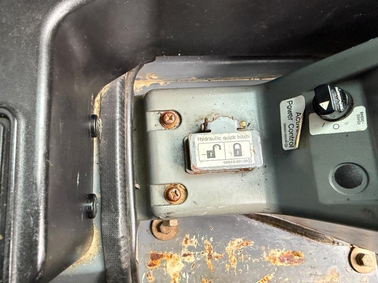 takeuchi-tl12-image-37