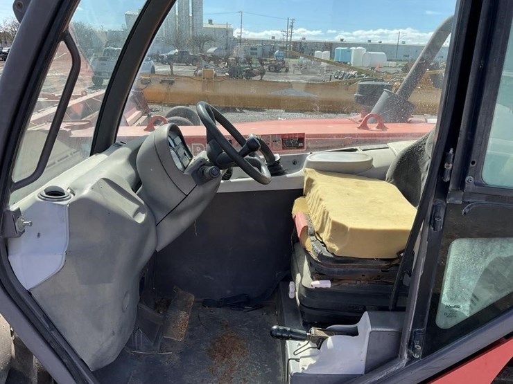 manitou-lt629t-6000lb-capacity-telehandler,-4wd-image-18