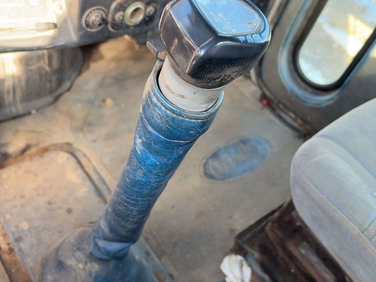 1990-peterbilt-377-image-15