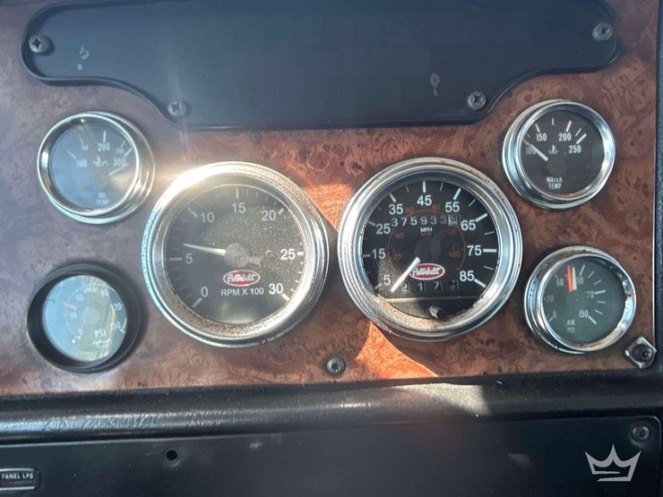 2005-peterbilt-357-image-24