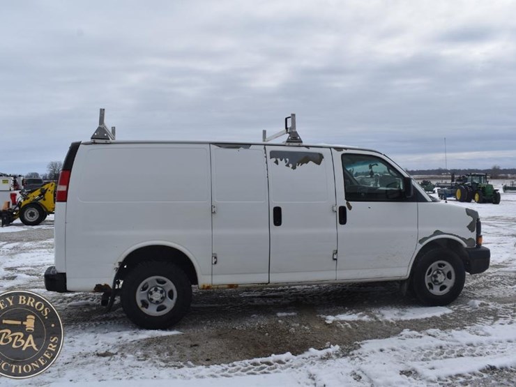2008-chevrolet-express-1500-image-17