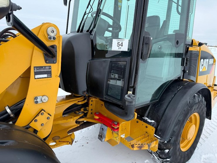 caterpillar-906m-image-18