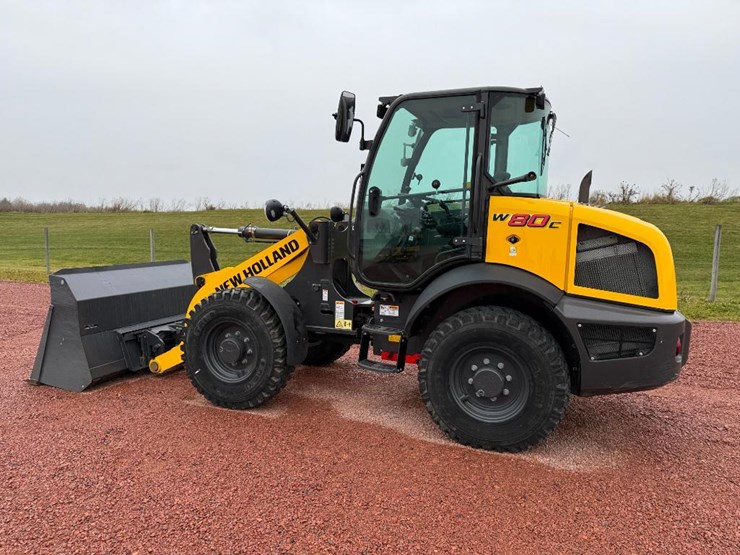 2022-new-holland-w80c-image-6