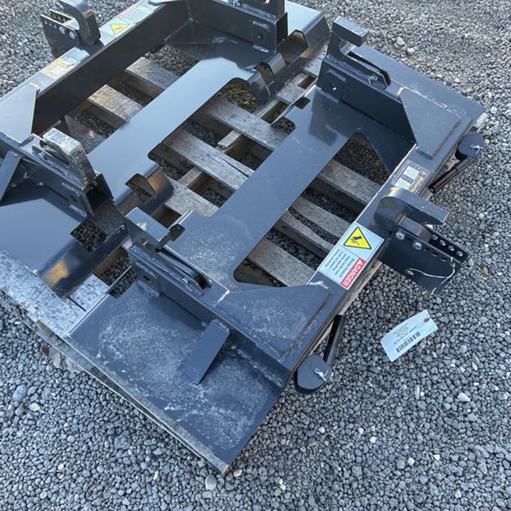#115429 • SKIDSTEER MT 3PT HITCHES